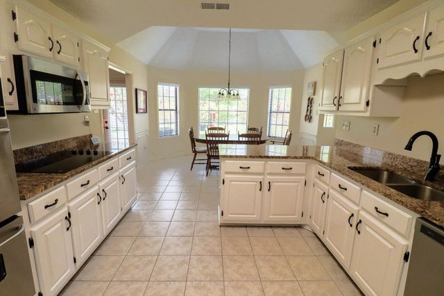 8838 HILLMAN WAY, Bartlett, TN 38133