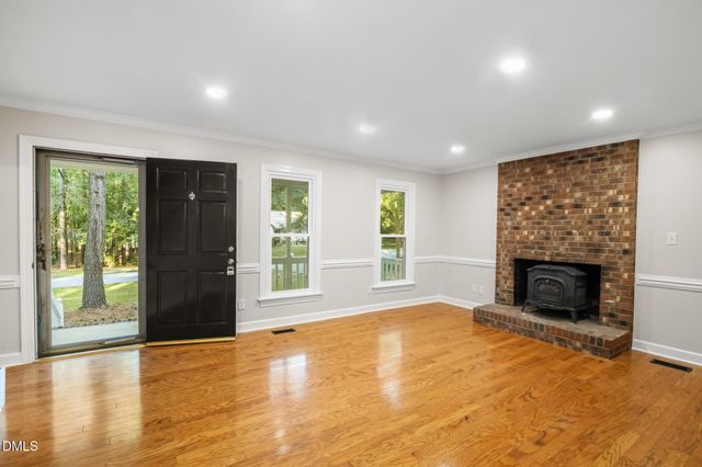 2004 Virginia Dare Place, Raleigh, NC 27610