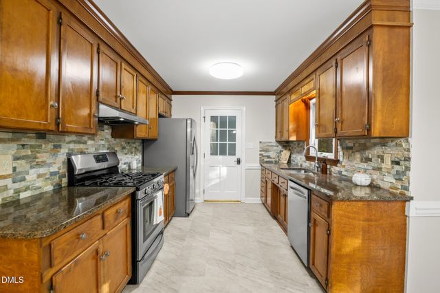 2004 Virginia Dare Place, Raleigh, NC 27610