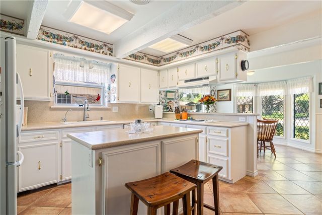 1211 Cypher St, Kingsville, TX 78363