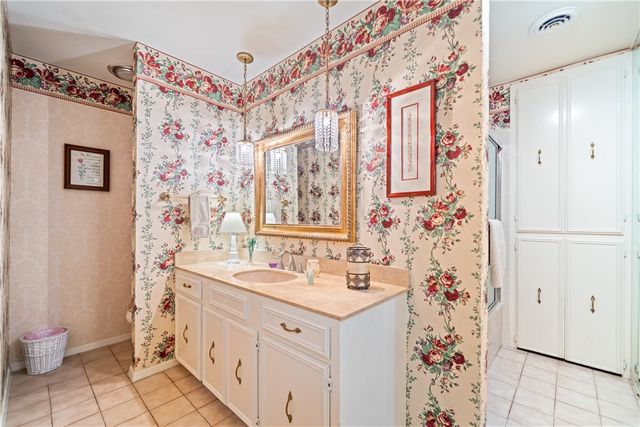 1211 Cypher St, Kingsville, TX 78363