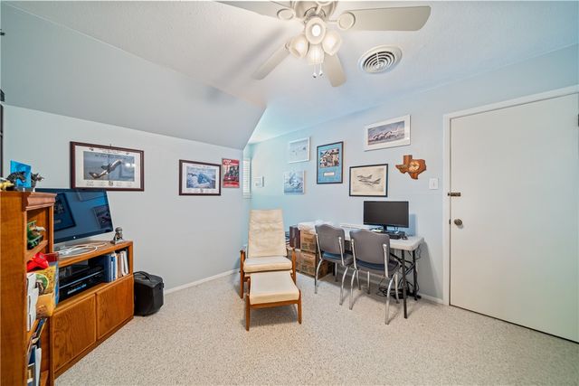 1211 Cypher St, Kingsville, TX 78363