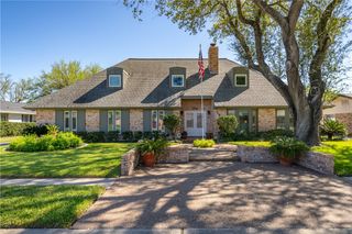 1211 Cypher St, Kingsville, TX 78363