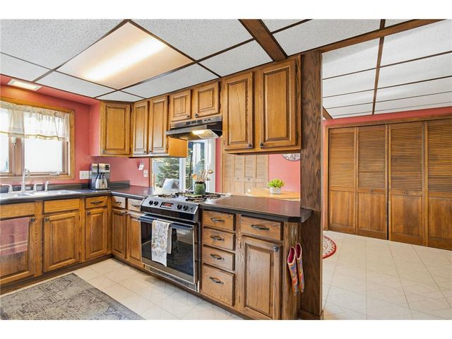 1122 1st Street, Hudson, WI 54016