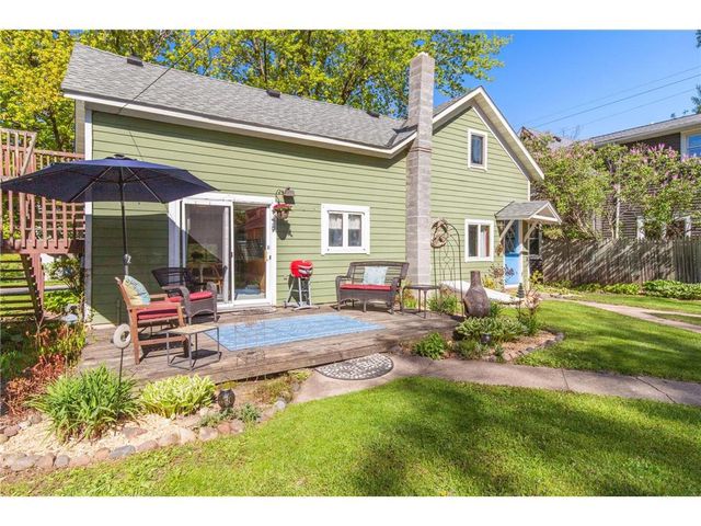 1122 1st Street, Hudson, WI 54016