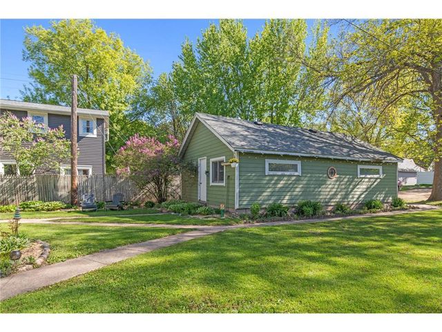 1122 1st Street, Hudson, WI 54016