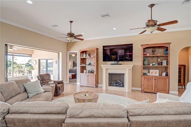 1316 NE 20th ST, Cape Coral, FL 33909