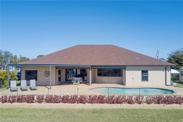 1316 NE 20th ST, Cape Coral, FL 33909