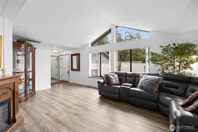 283 Quilcene Place, La Conner, WA 98257