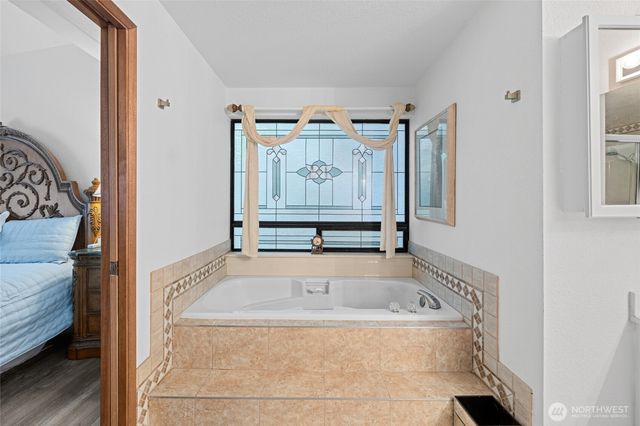 283 Quilcene Place, La Conner, WA 98257