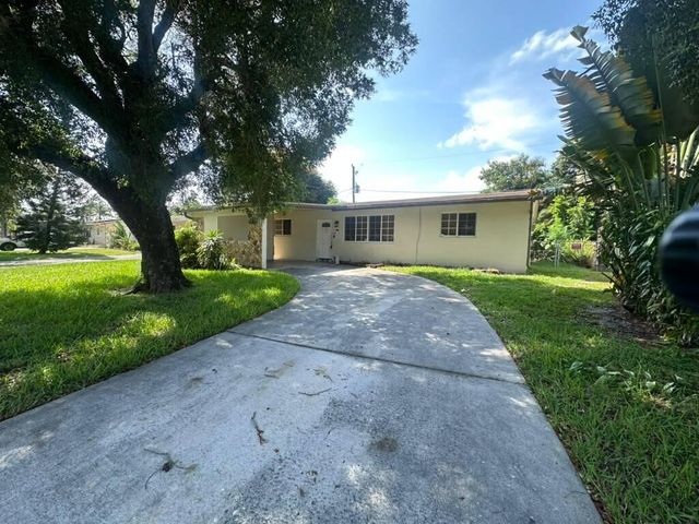 7231 Freedom Street, Hollywood, FL 33024
