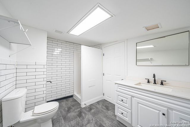 451 Anton, San Antonio, TX 78223