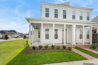 10758 Moss Grove Ln, Baton Rouge, LA 70810