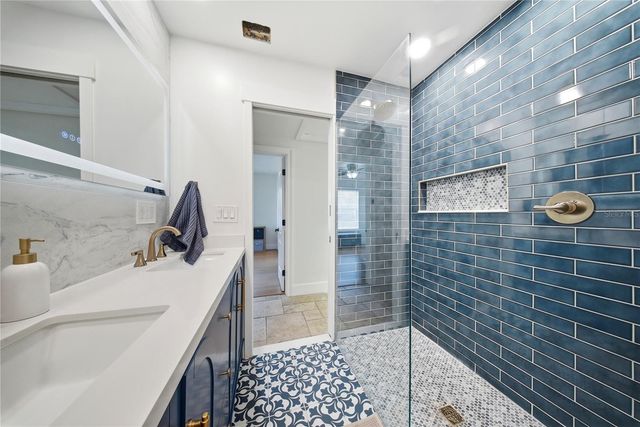 3921 W BAY TO BAY BOULEVARD, Tampa, FL 33629