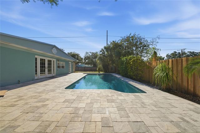 3921 W BAY TO BAY BOULEVARD, Tampa, FL 33629