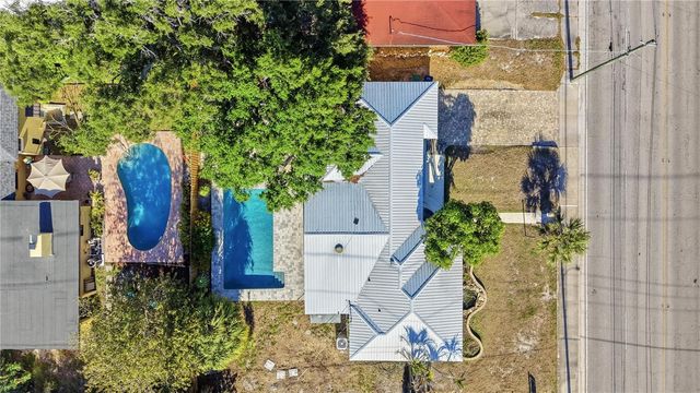 3921 W BAY TO BAY BOULEVARD, Tampa, FL 33629