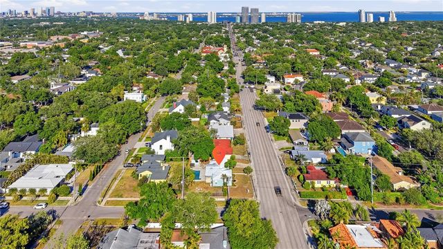 3921 W BAY TO BAY BOULEVARD, Tampa, FL 33629