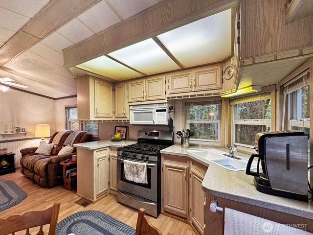 152 1 Goldrush Road, Deming, WA 98244