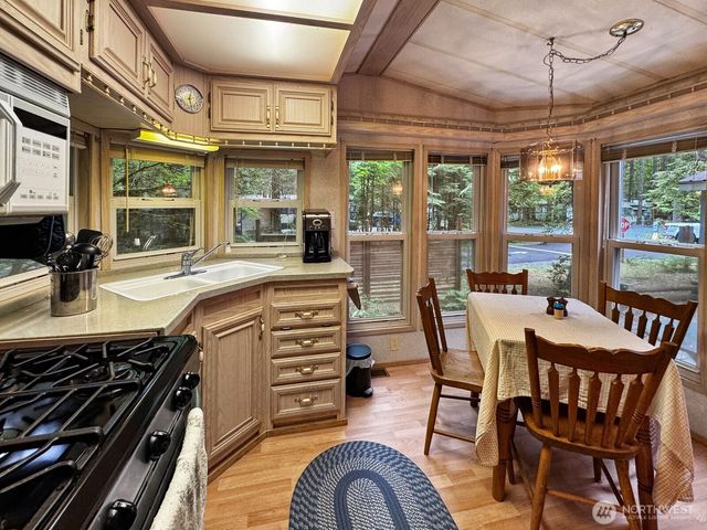 152 1 Goldrush Road, Deming, WA 98244