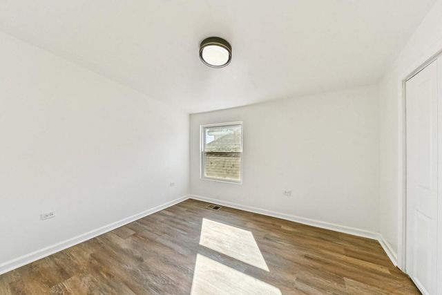 7801 S Eberhart Avenue, Chicago, IL 60619