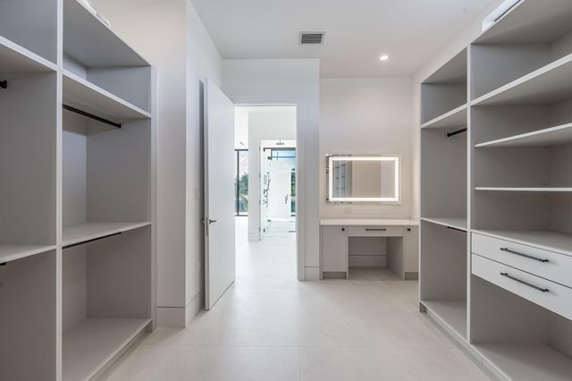 2612 NE 4th St, Pompano Beach, FL 33062