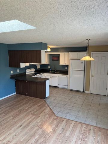 1063 Ocean Pebbles Way, Virginia Beach, VA 23451