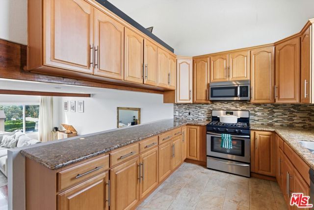 12438 Short Avenue 2, Los Angeles, CA 90066