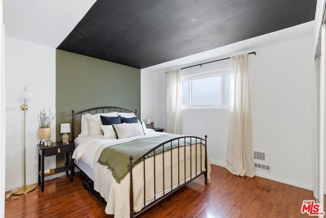 12438 Short Avenue 2, Los Angeles, CA 90066