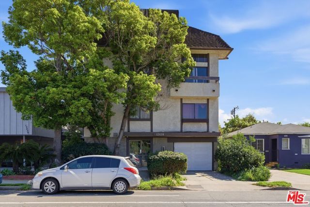 12438 Short Avenue 2, Los Angeles, CA 90066