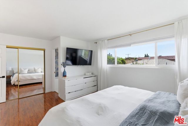 12438 Short Avenue 2, Los Angeles, CA 90066