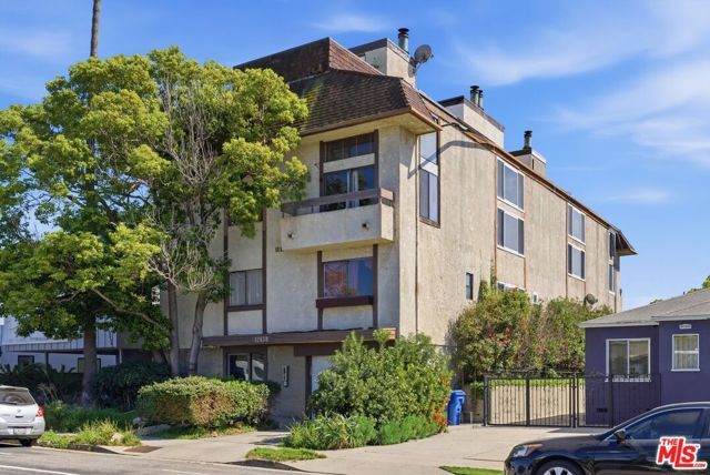 12438 Short Avenue 2, Los Angeles, CA 90066