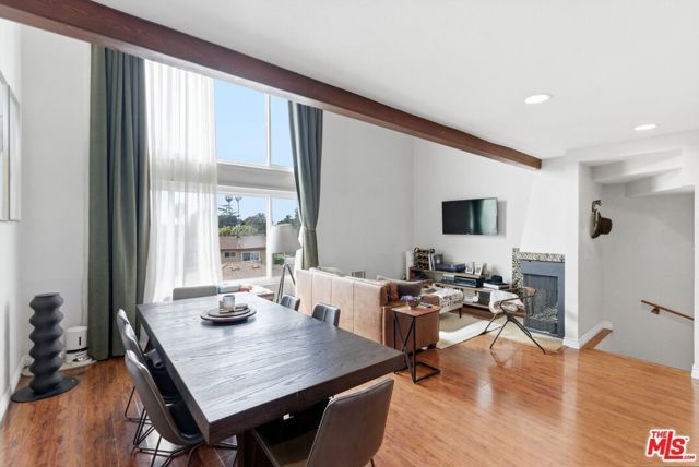 12438 Short Avenue 2, Los Angeles, CA 90066