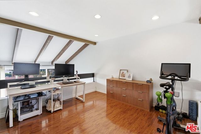 12438 Short Avenue 2, Los Angeles, CA 90066