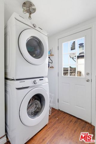 12438 Short Avenue 2, Los Angeles, CA 90066