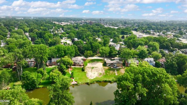 00 Belleview Avenue, Mt Clemens, MI 48043