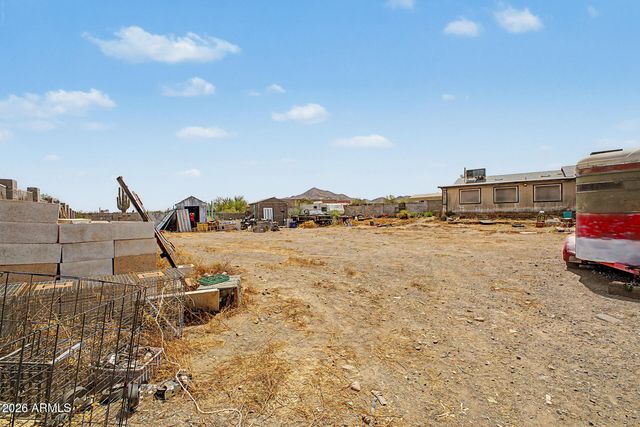 47205 N New River Road, New River, AZ 85087