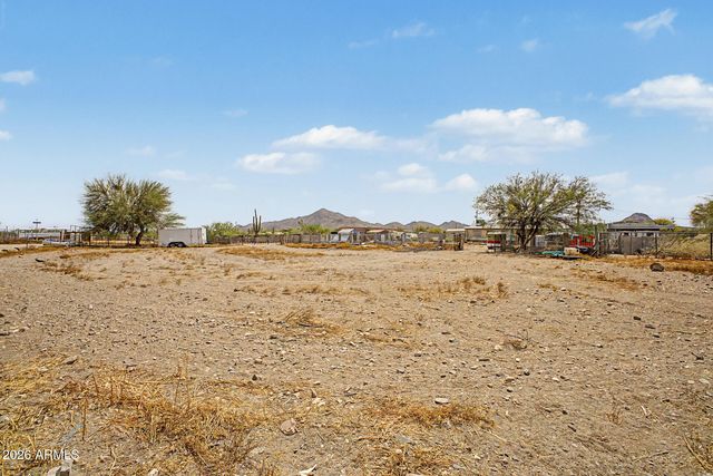 47205 N New River Road, New River, AZ 85087