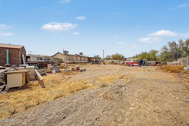 47205 N New River Road, New River, AZ 85087