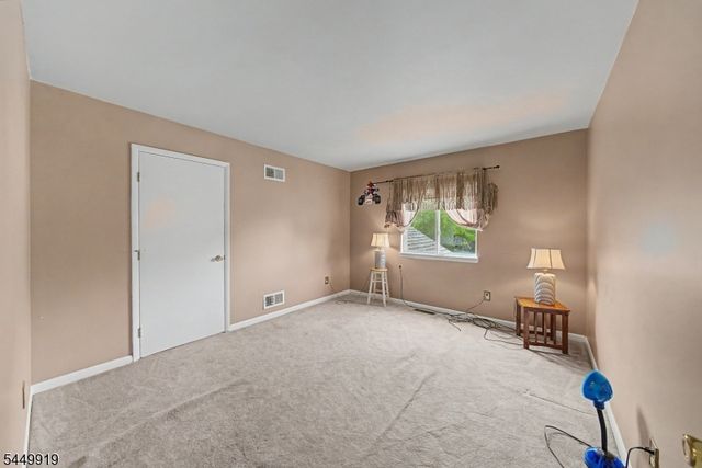 30 Sundance Ter, Hardyston Twp., NJ 07419