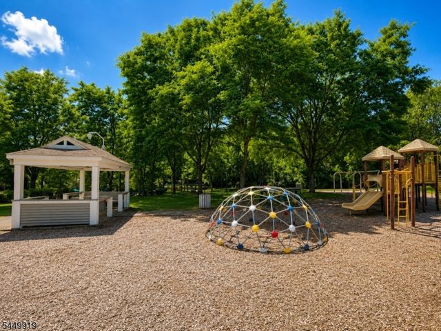 30 Sundance Ter, Hardyston Twp., NJ 07419