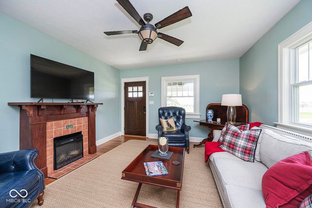 346 N 700 W, Greenfield, IN 46140