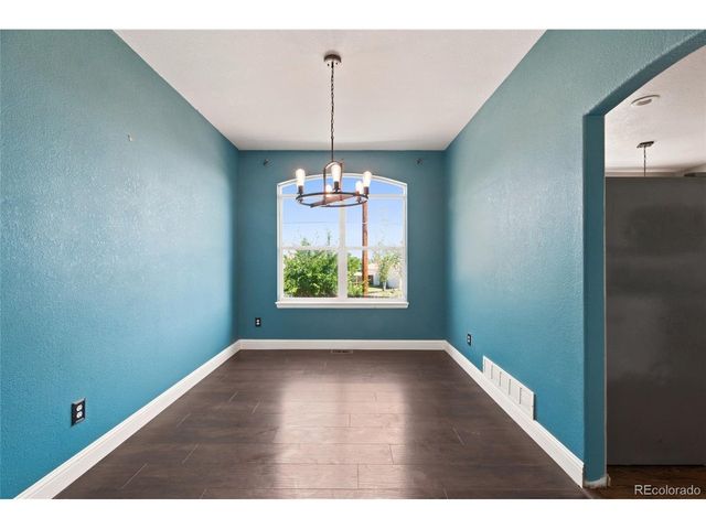 19927 E Belleview Pl, Aurora, CO 80015
