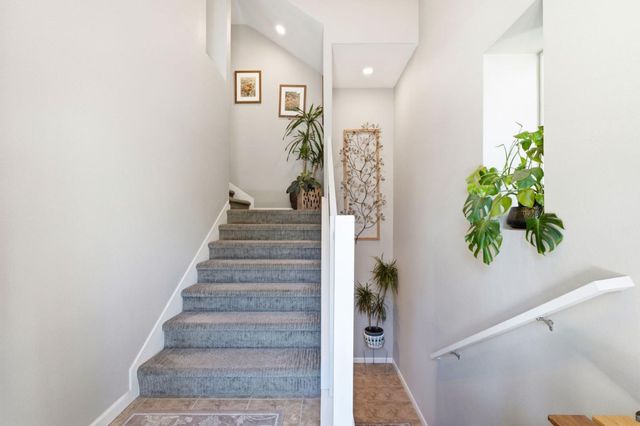 132 Llano De Los Robles Avenue, San Jose, CA 95136