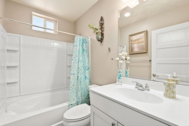 132 Llano De Los Robles Avenue, San Jose, CA 95136