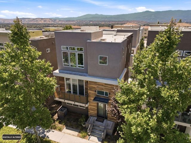 132 Llano De Los Robles Avenue, San Jose, CA 95136
