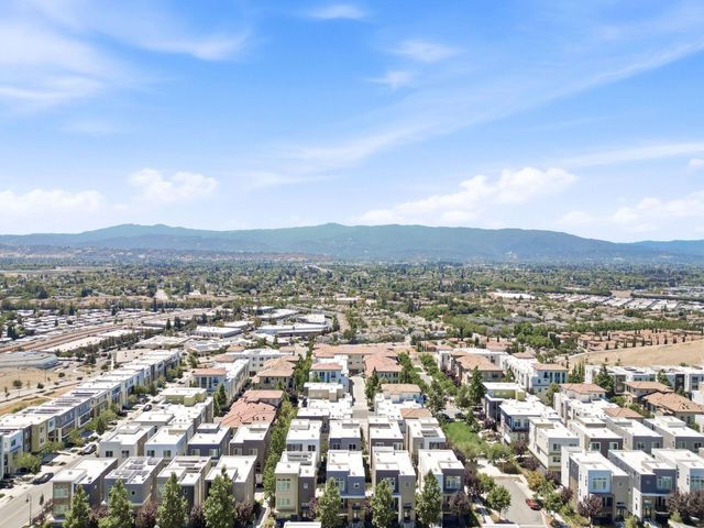 132 Llano De Los Robles Avenue, San Jose, CA 95136