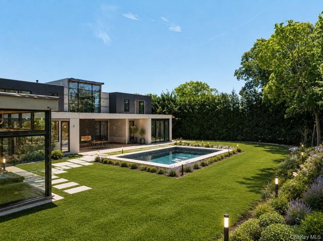 1322 Everit Place, Hewlett Harbor, NY 11557