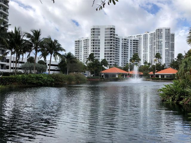 19101 NE 36th Ct 411, Aventura, FL 33180