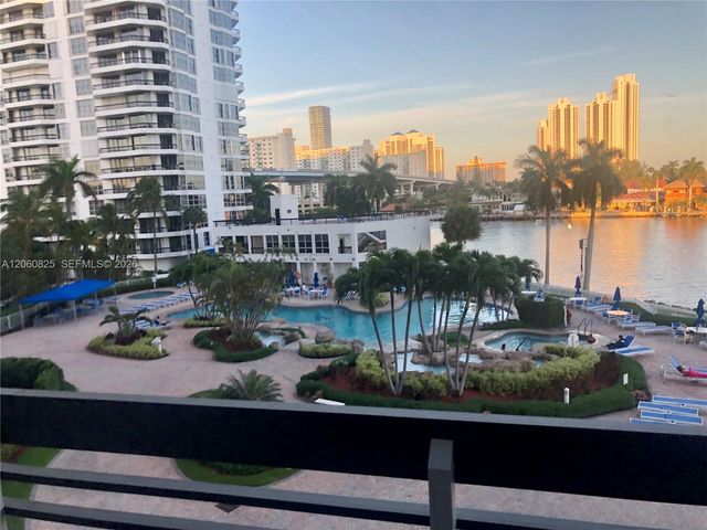 19101 NE 36th Ct 411, Aventura, FL 33180