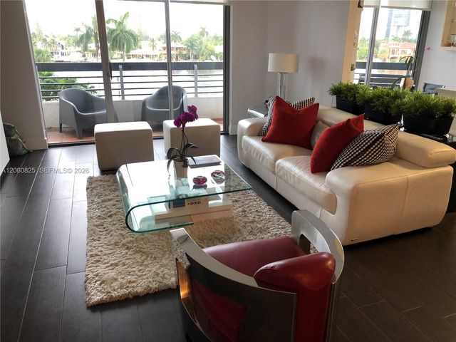 19101 NE 36th Ct 411, Aventura, FL 33180